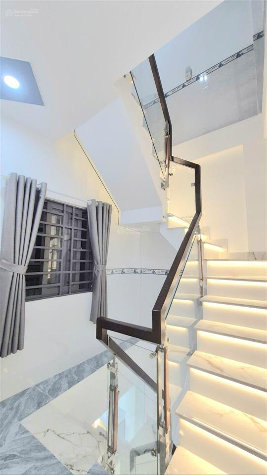 Bán nhà hưng phú quận 8  cầu chữ y ngang 6.2m bề thế  tặng full nội thất cao cấp  giảm 400 triệu