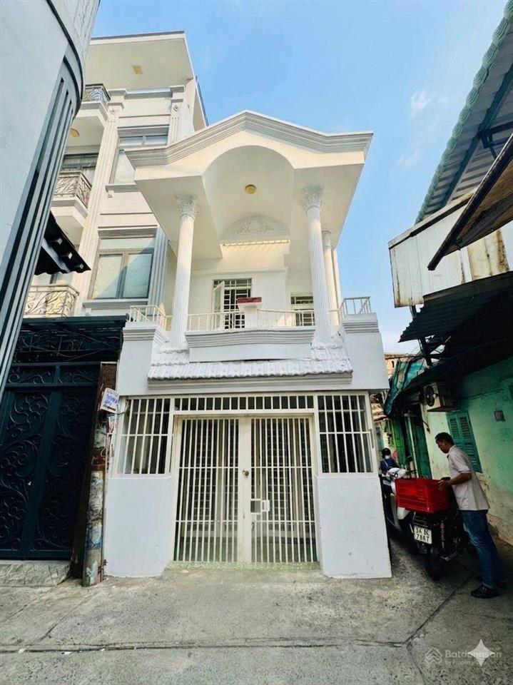 Lô góc sát nguyễn văn cừ quận 5  dương bá trạc quận 8  48m2  ngang 4m  sổ cất két chủ định cư