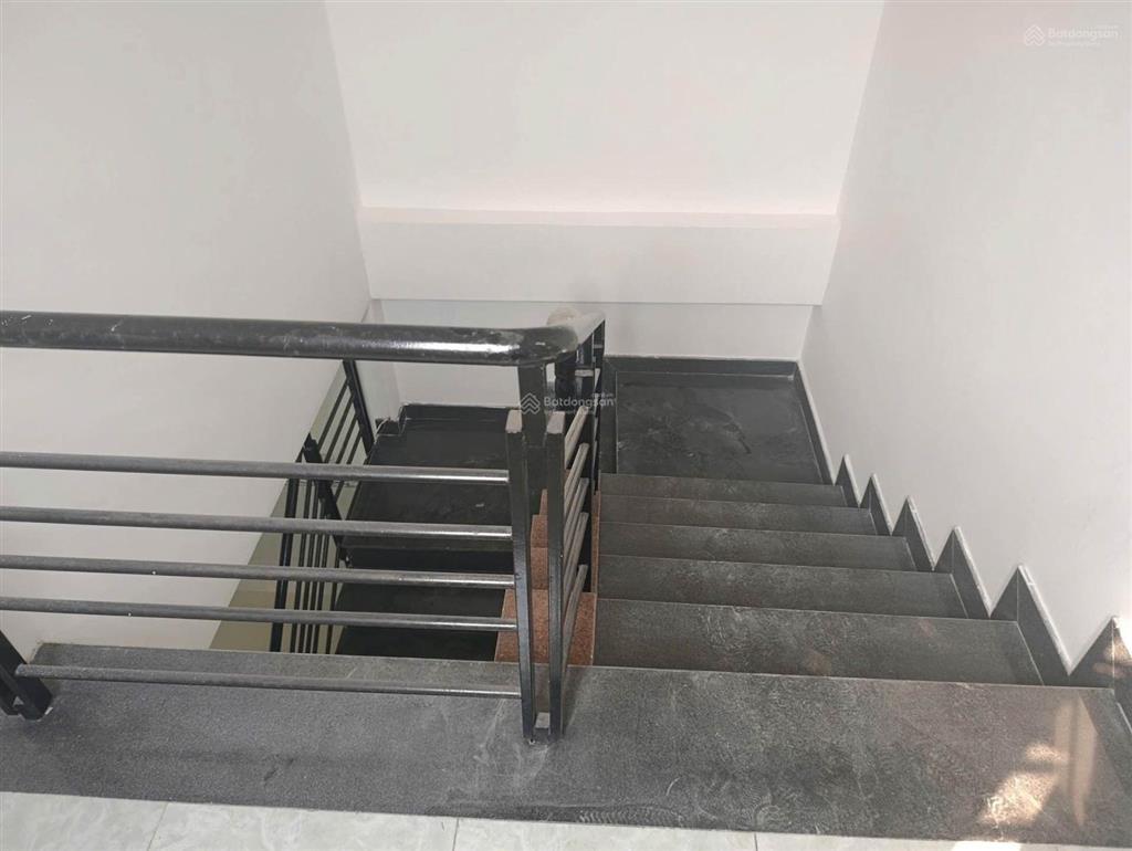 Lô góc sát nguyễn văn cừ quận 5  dương bá trạc quận 8  48m2  ngang 4m  sổ cất két chủ định cư