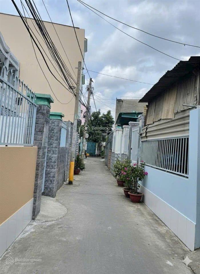 Đón cầu bình tiên quận 6  dtsd 80m2  3pn  có sân và bc  gấp bán lương văn can phường 15 quận 8