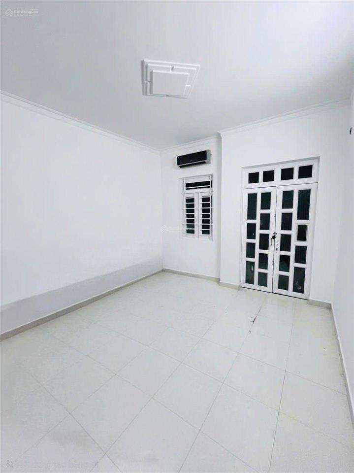 Sát cầu chà và  nhà 4tầng quận 8  61m2  ngang 4m  hxh  shr chính chủ 1 đời gấp bán