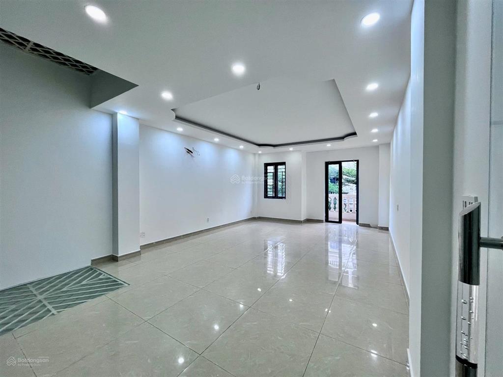 Cho thuê nguyên căn cityland thang máy giá tốt chỉ 40 triệu