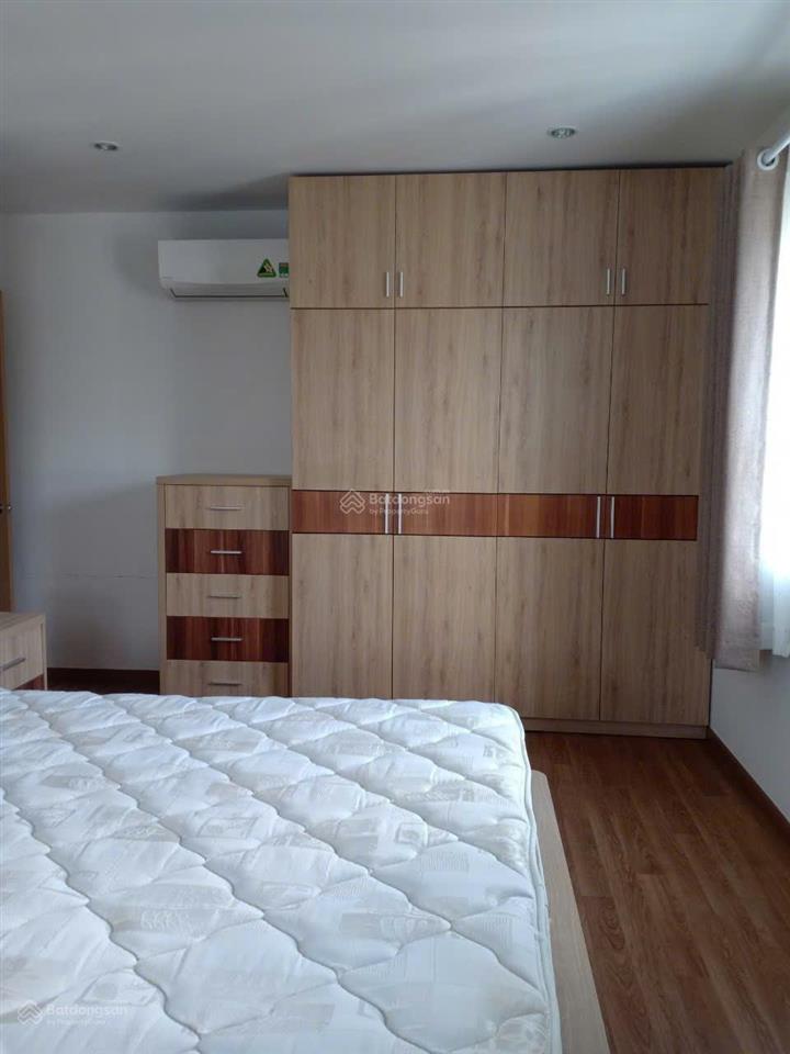 Cho thuê chung cư 3 phòng ngủ cityland park hills giá chỉ 18tr/tháng