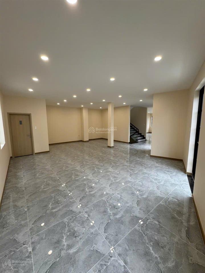 Cho thuê căn góc 2 mặt tiền 70tr cityland gò vấp