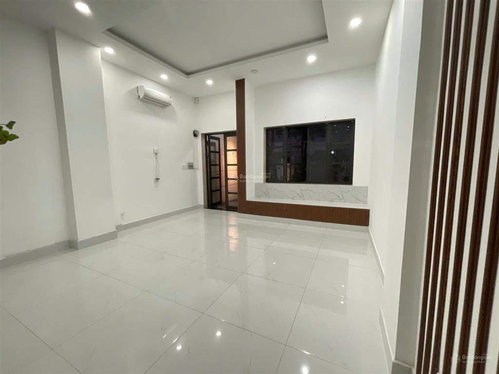 Cho thuê trệt trước tại cityland park hills, 9 triệu, 40 m2, hàng hiếm giá tốt