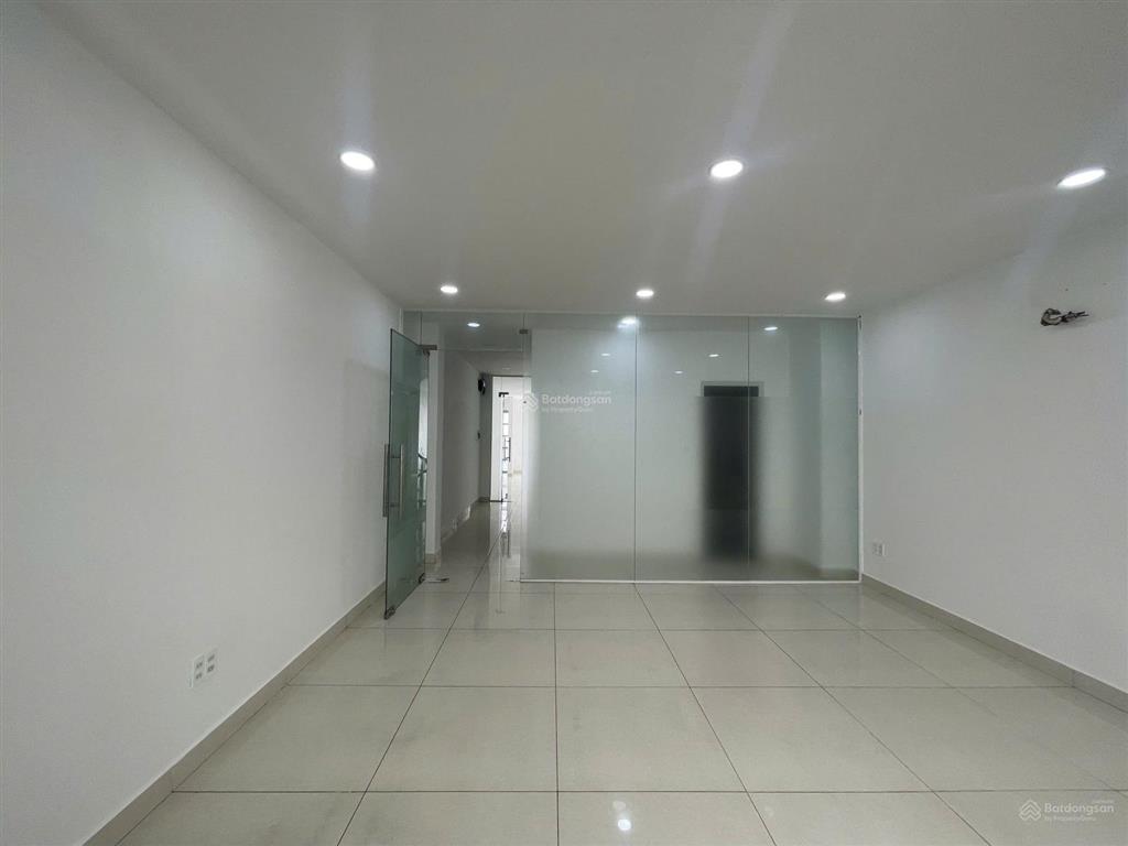 Cho thuê nguyên căn cityland park hills có thang máy, giá tốt chỉ 45 triệu