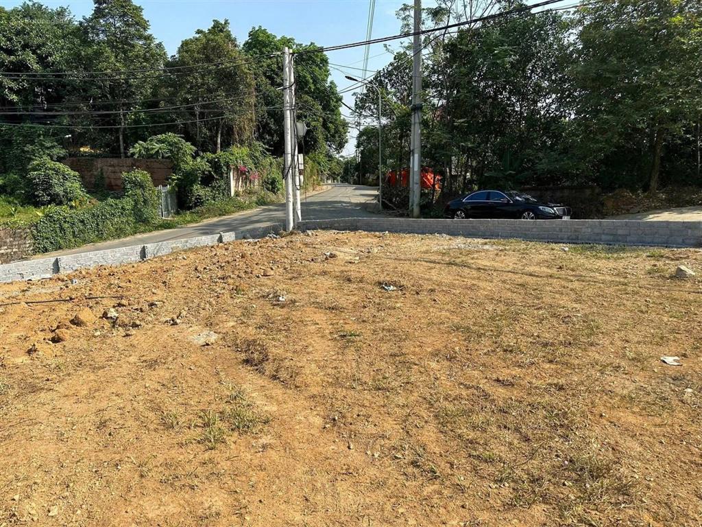 2156m2 giá 8tr5/m2 phú mãn  quốc oai  hà nội giá thương lượng