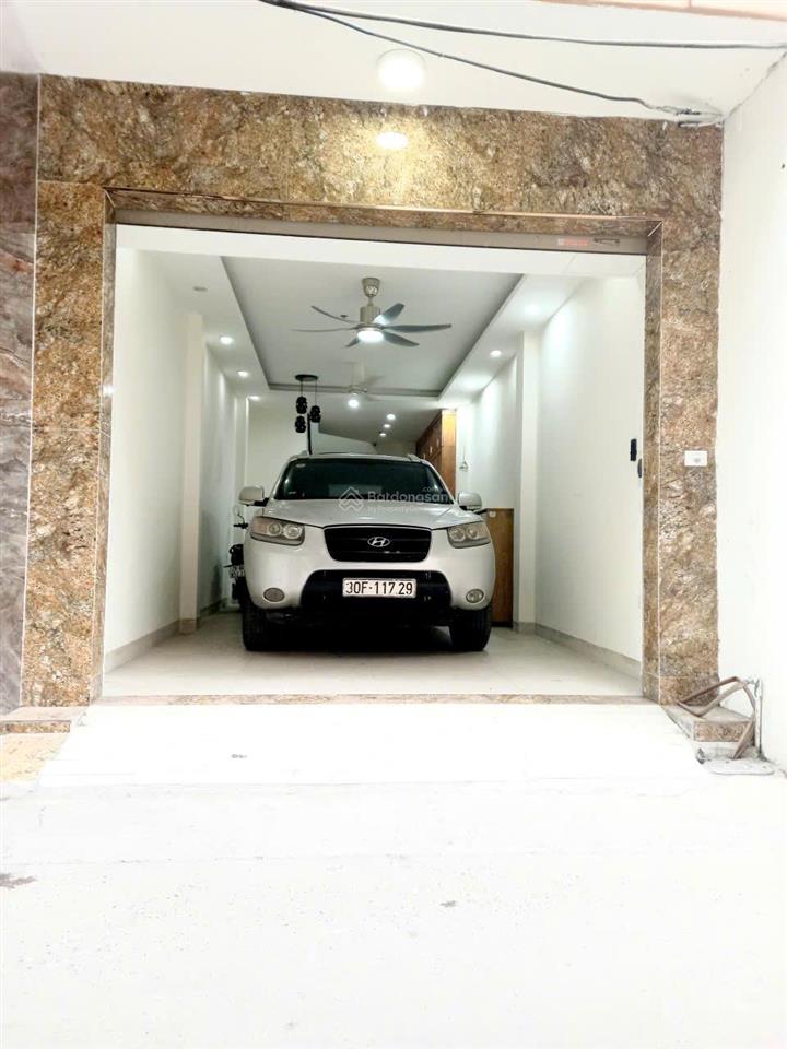 Chính chủ bán nhà phố phạm văn đồng hà nội, dt 42 m, ô tô vào nhà, giá 14,5 tỷ
