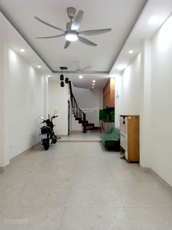 Chính chủ bán nhà phố phạm văn đồng hà nội, dt 42 m, ô tô vào nhà, giá 14,5 tỷ