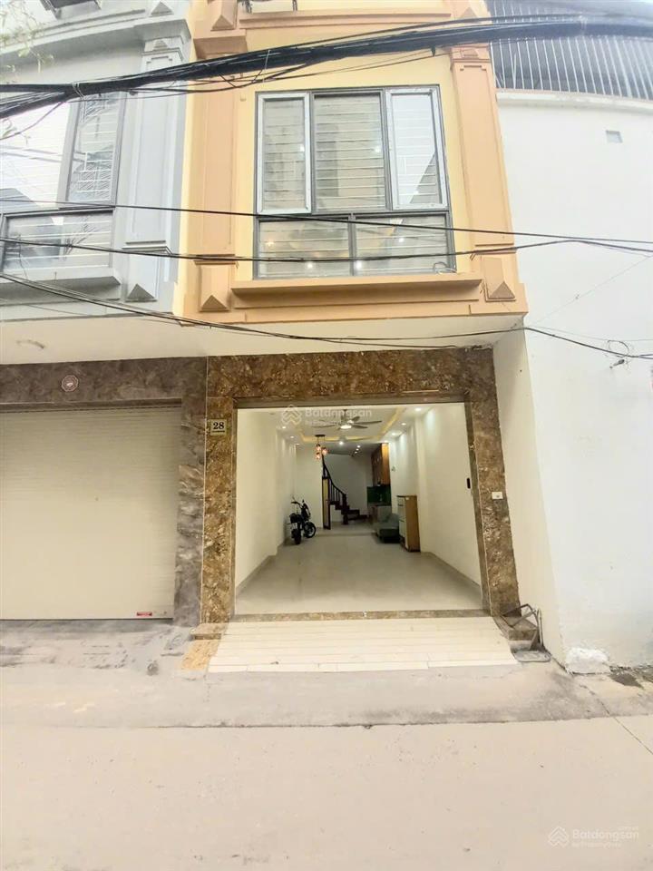 Chính chủ bán nhà phố phạm văn đồng hà nội, dt 42 m, ô tô vào nhà, giá 14,5 tỷ