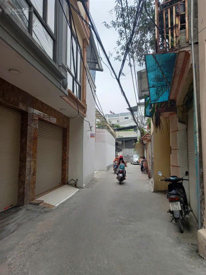 Chính chủ bán nhà phố phạm văn đồng hà nội, dt 42 m, ô tô vào nhà, giá 14,5 tỷ
