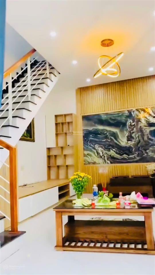 Lô góc hiếm ! nhà 3 tầng 3pn kiên cố giá tốt đầu tư chỉ 4t7  k tô hiệu  hòa khánh đà nẵng