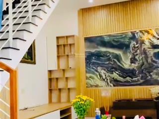 Lô góc hiếm ! nhà 3 tầng 3pn kiên cố giá tốt đầu tư chỉ 4t7  k tô hiệu  hòa khánh đà nẵng