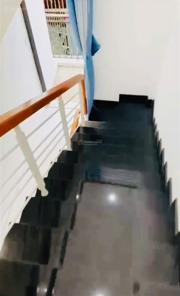 Lô góc hiếm ! nhà 3 tầng 3pn kiên cố giá tốt đầu tư chỉ 4t7  k tô hiệu  hòa khánh đà nẵng