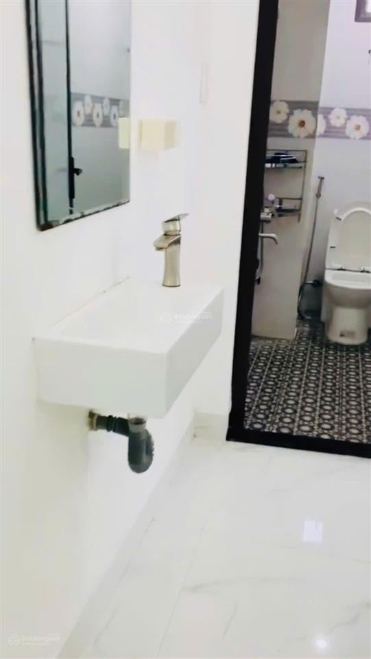 Lô góc hiếm ! nhà 3 tầng 3pn kiên cố giá tốt đầu tư chỉ 4t7  k tô hiệu  hòa khánh đà nẵng