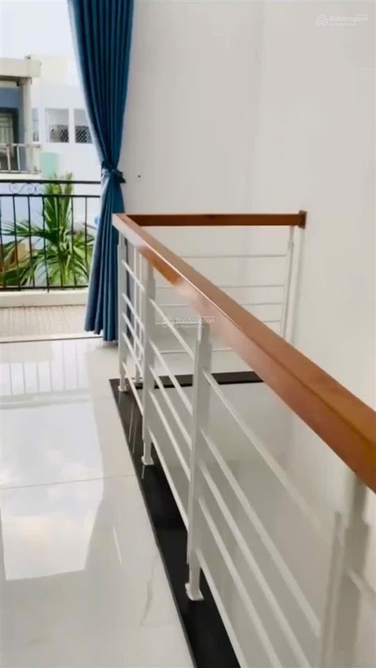 Lô góc hiếm ! nhà 3 tầng 3pn kiên cố giá tốt đầu tư chỉ 4t7  k tô hiệu  hòa khánh đà nẵng