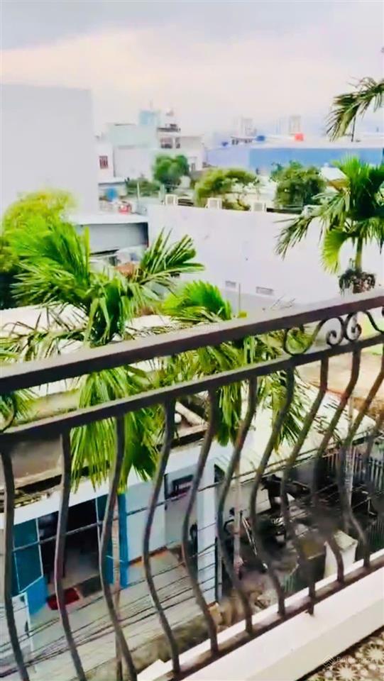 Lô góc hiếm ! nhà 3 tầng 3pn kiên cố giá tốt đầu tư chỉ 4t7  k tô hiệu  hòa khánh đà nẵng