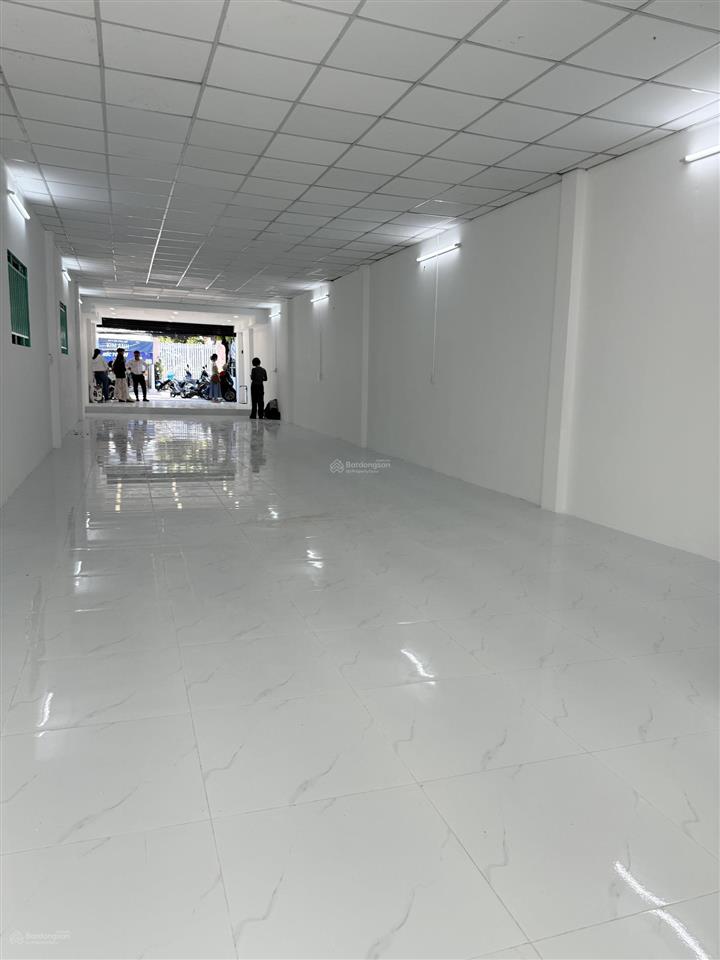 Mặt tiền lê văn lương  quận 7, gp xây được 7 tầng có hầm, 135m2  chỉ 21 tỷ tl