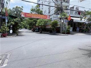 Biệt thự nguyễn văn quỳ  quận 7  ô tô ngủ trong sân  323m2, 2 lầu  16 tỷ