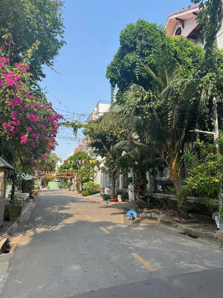 Rẻ nhất ngay thủ đức house! bán đất view công viên  12,5m x 18m  cn 200m2  giá rẻ chỉ 26 tỷ