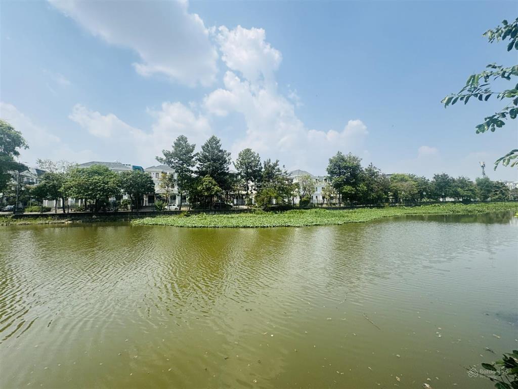 Hiếm ! bán lô đất siêu đẹp  góc 2 mặt tiền đông thủ thiêm  15 x 21m  cn 303m2  giá 105tr/m2