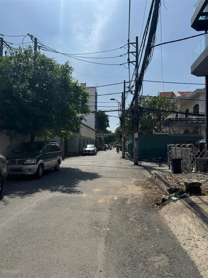 Bán tòa chdv thảo điền  ngay quốc hương  8,5x25m gần 200m2  3 tầng  tt 80tr/th  giá 31,2 tỷ