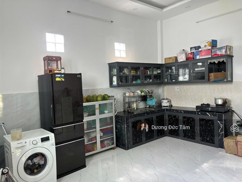 Nhà mới diện tích đẹp  sát bên đinh đức thiện  giá chỉ 2,8x tỷ