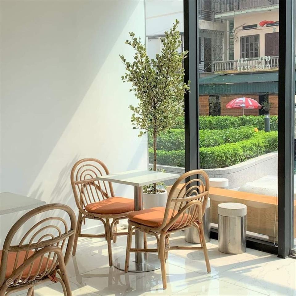 Siêu phẩm lâm du  long biên 117m2 x 3 tầng, mặt tiền 8m bề thế, giá cực tốt chỉ 25 tr/tháng!