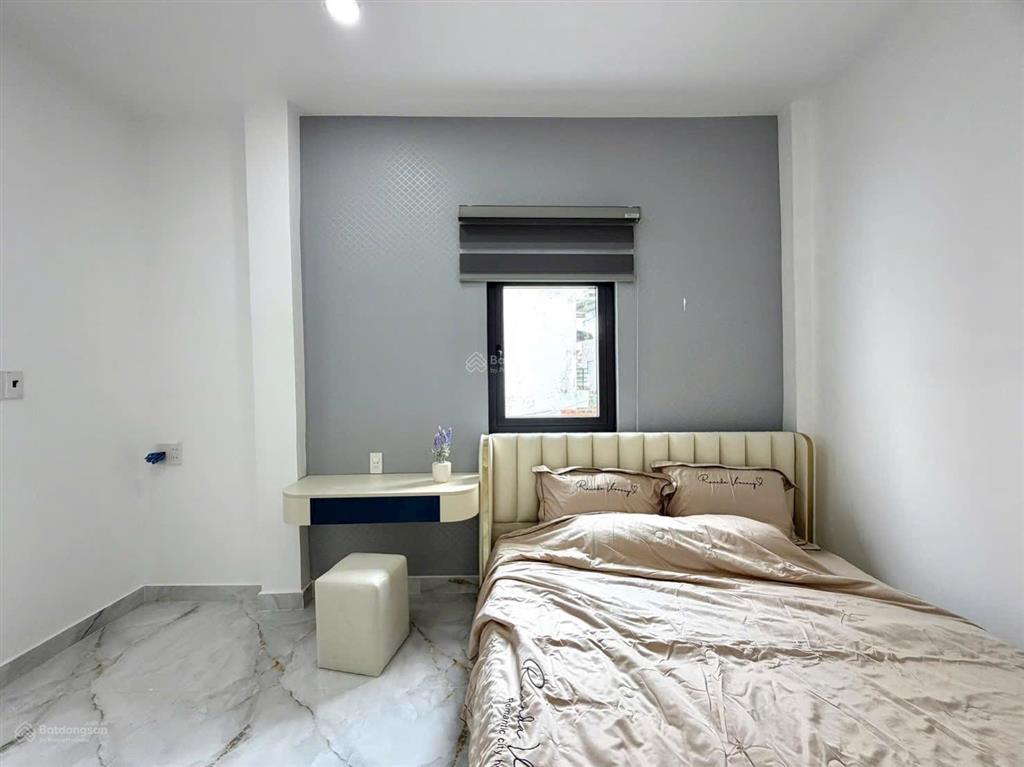 Bán nhà mới 3 tầng full nội thất, hẻm phan văn trị gần phạm văn đồng, bình thạnh, giá 6.35 tỷ