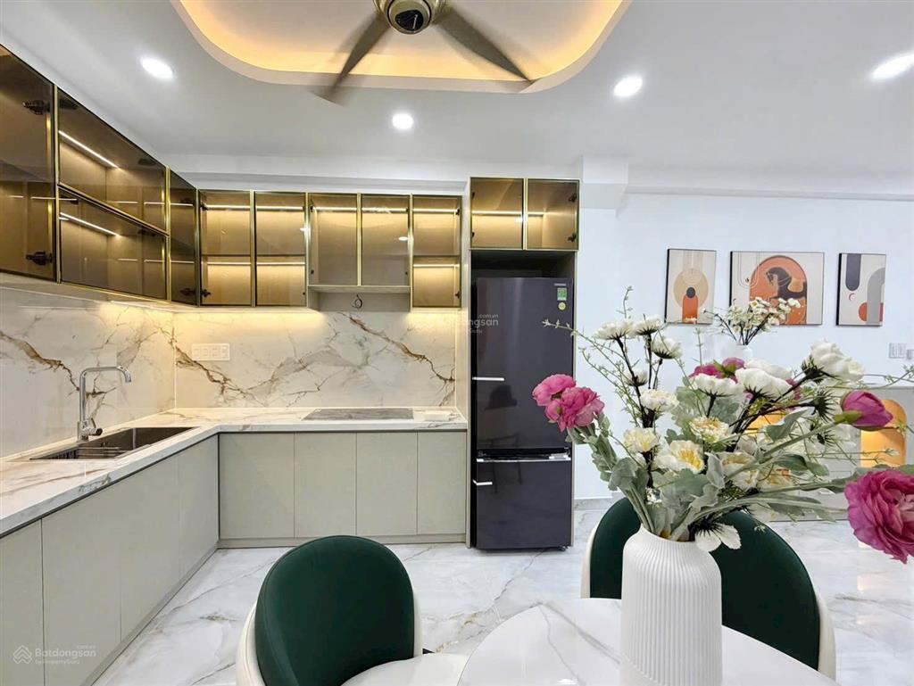 Bán nhà mới 3 tầng full nội thất, hẻm phan văn trị gần phạm văn đồng, bình thạnh, giá 6.35 tỷ