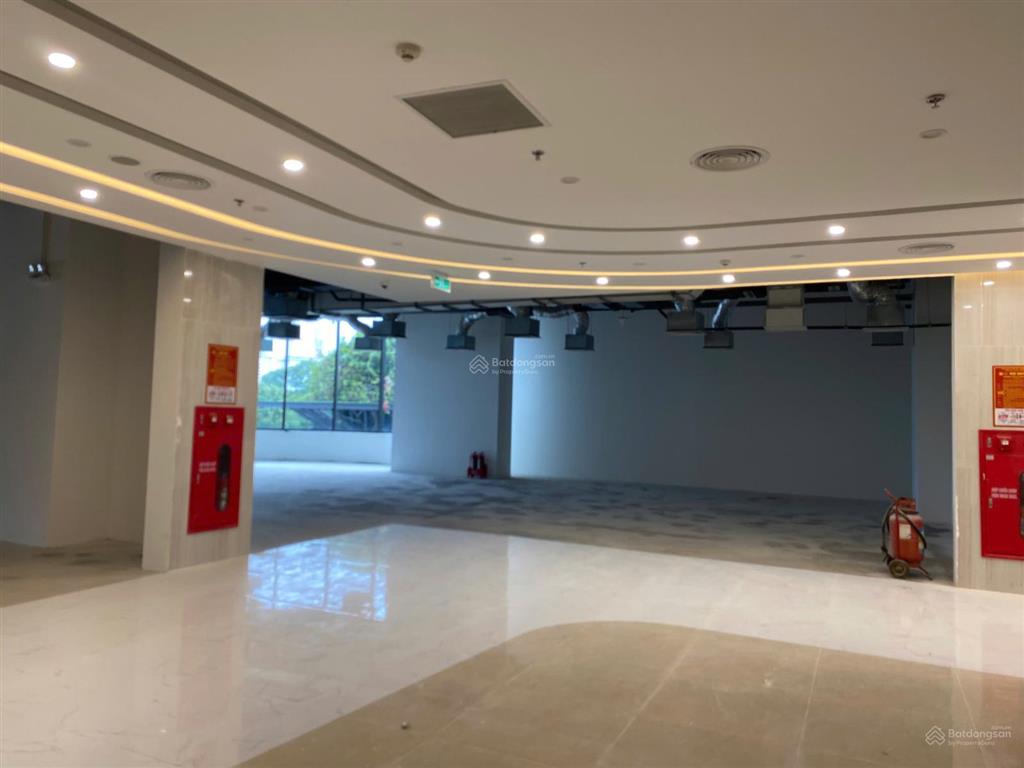 Chính chủ cho thuê căn 3010 tòa văn phòng rox tower goldmark city