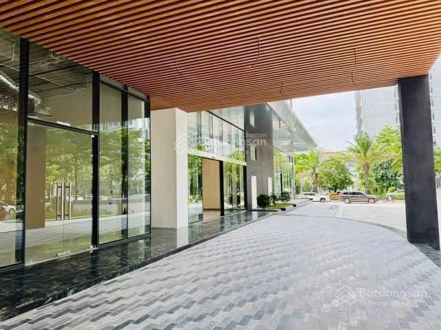 Chính chủ cho thuê căn 3010 tòa văn phòng rox tower goldmark city