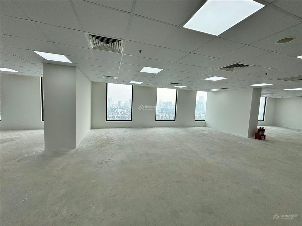 Chính chủ cho thuê căn 3010 tòa văn phòng rox tower goldmark city