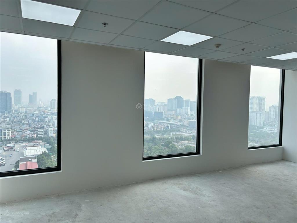 Chính chủ cho thuê căn 3010 tòa văn phòng rox tower goldmark city