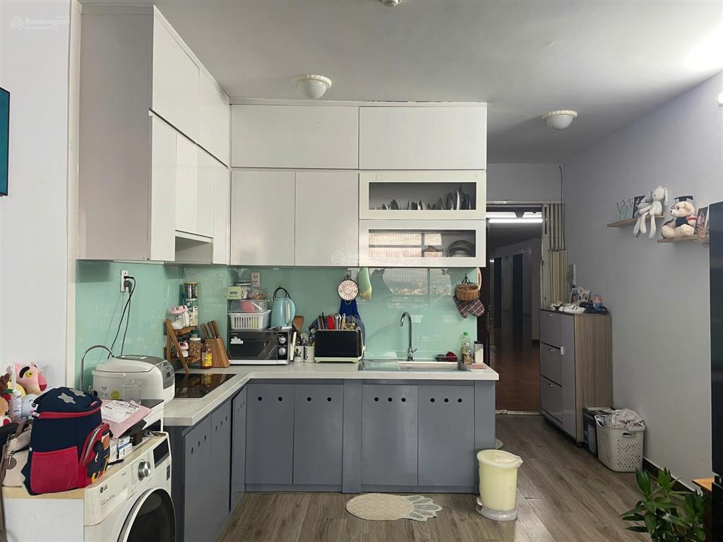 Chủ nhà cần bán căn hộ 1 phòng ngủ seaview 4, có ban công trọn view biển tầng cao