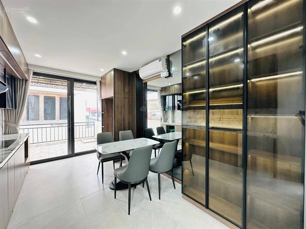 Bán nhà trần khát chân 6 tầng thang máy mới đẹp hiện đại  full nội thất  về ở luôn hai bà trưng