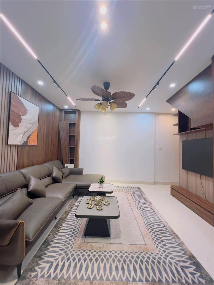 Siêu phẩm thống nhất đại la  6 tầng thang máy  full nội thất  hai bà trưng dt 3om giá 9,28 tỷ
