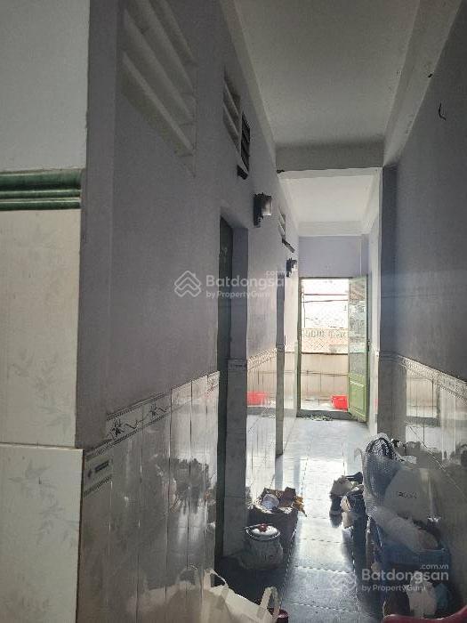 Bán nhà mặt tiền gần lũy bán bích, 12 phòng cho thuê, dòng tiền ổn định 300tr/ năm, 77m2,10. xtỷ tl