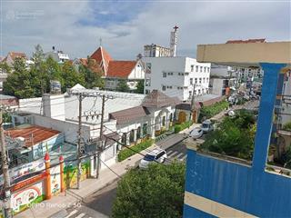 Mặt tiền trung tâm tân phú ,ngay nhà thờ tân hương ,75m2,5 tầng ,chỉ 9.x tỷ