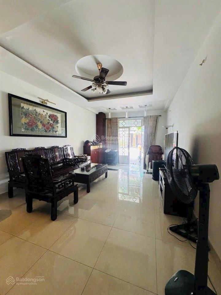 Chủ định cư bán nhanh nhà mặt tiền trịnh đình trọng 4 tầng gần 80m² vuông đẹp nhỉnh 13 tỷ