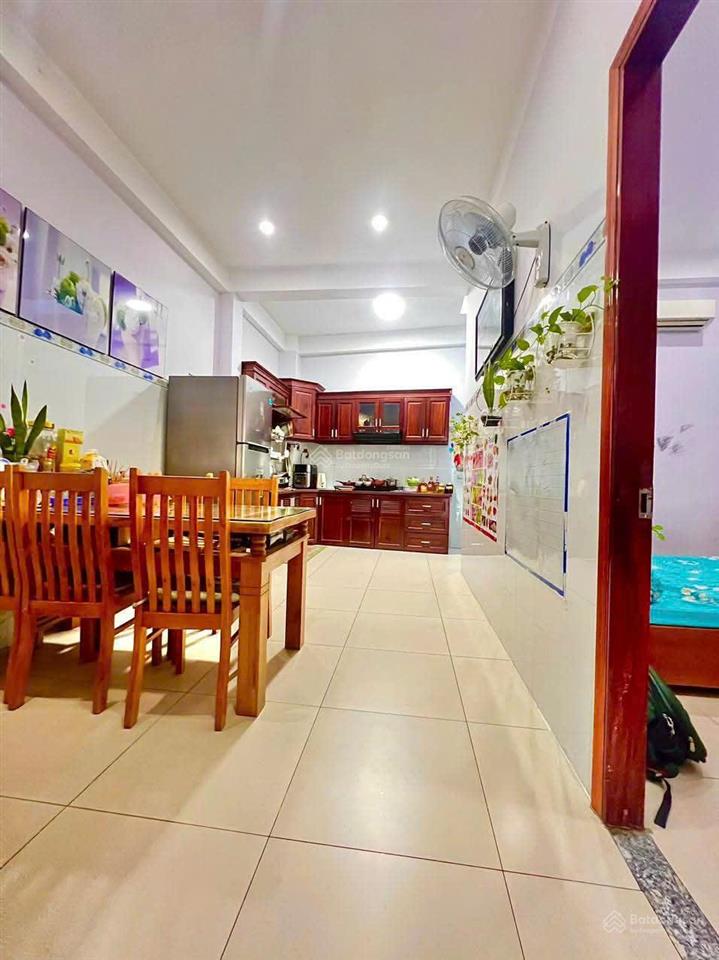 Bán nhà mặt tiền gần lạc long quân 4 tầng 80m² ngang 4.2m vuông đẹp nhỉnh 13 tỷ