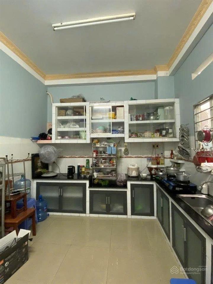 Cách 10m là ra mặt tiền trần quang cơ, thạch lam, tân phú. 75m2. nhỉnh 7 tỷ xíu.