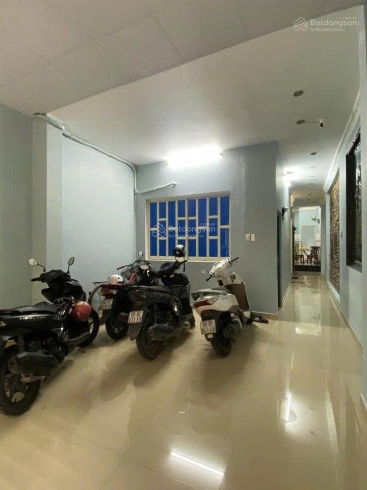 Cách 10m là ra mặt tiền trần quang cơ, thạch lam, tân phú. 75m2. nhỉnh 7 tỷ xíu.
