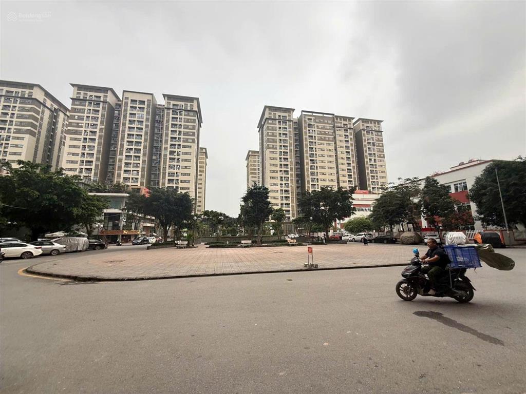 Bán nhà mặt phố văn phú, 10 tỷ, 30m2, 5 tầng, full nội thất