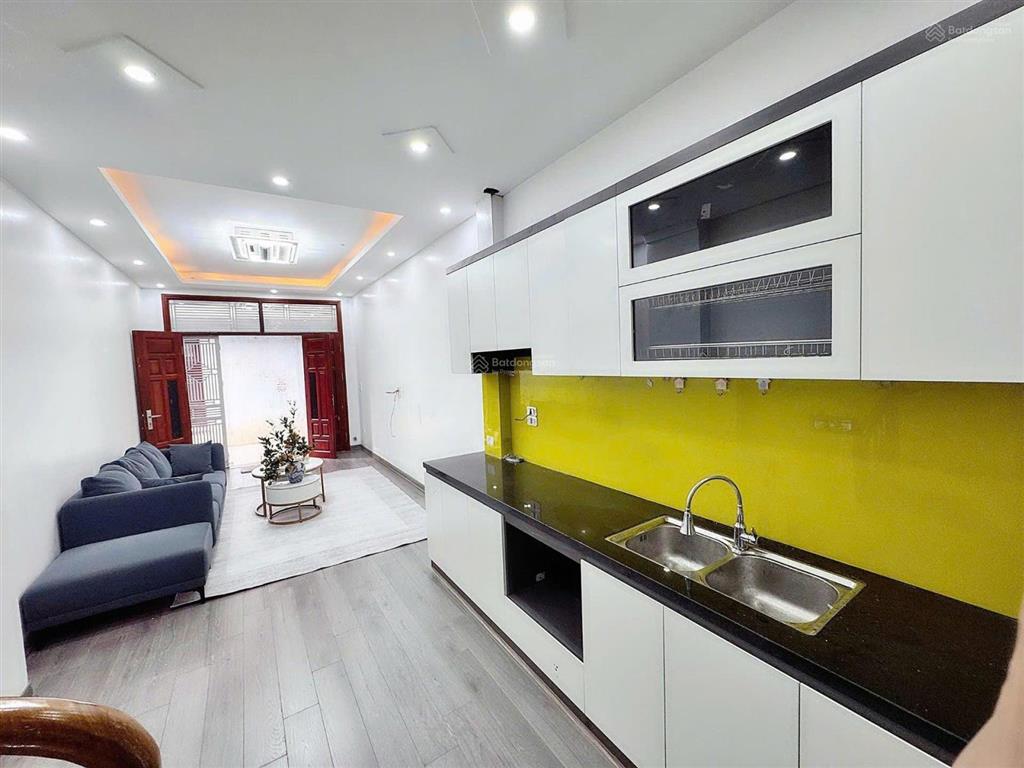 Bán nhà mặt phố văn phú, 10 tỷ, 30m2, 5 tầng, full nội thất