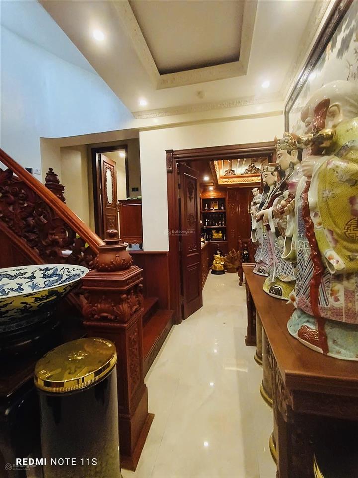 Bán biệt thự song lập vinhomes riverside 215m2, 5t, mt 9m, 100 tỷ có hầm nội thất xịn, ở đẳng cấp