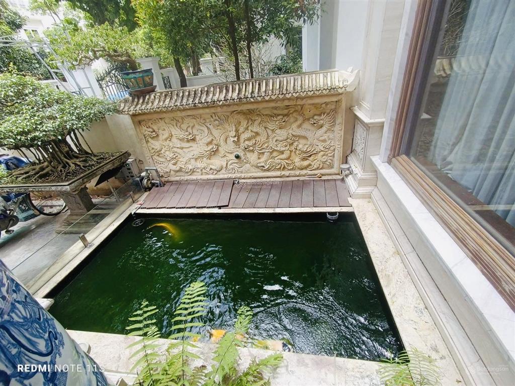 Bán biệt thự song lập vinhomes riverside 215m2, 5t, mt 9m, 100 tỷ có hầm nội thất xịn, ở đẳng cấp