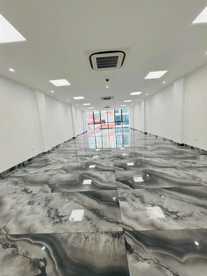 Chủ giảm sâu 5 tỷ building 9t thang máy mặt phố chùa láng 140m2 , mt 6m, 110 tỷ có hầm, kinh doanh