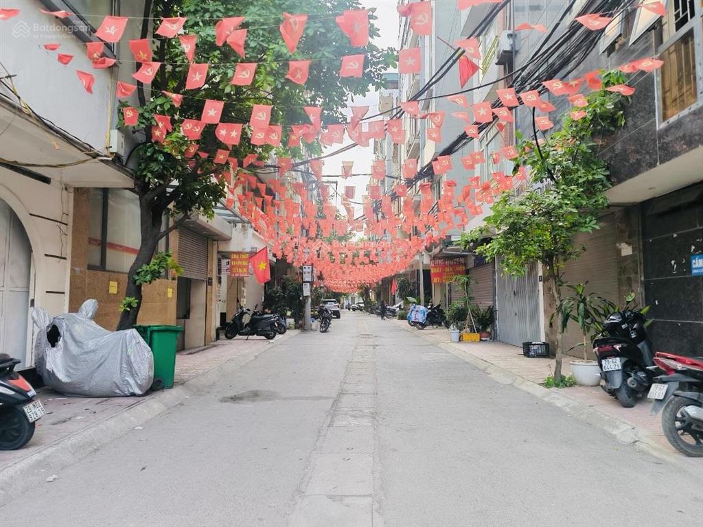 Hàng hiếm buildild mặt phố nguyễn xiển 96m2x9t thang máy, 2 mặt tiền vỉa hè 10m, sổ hoàn công 73 tỷ