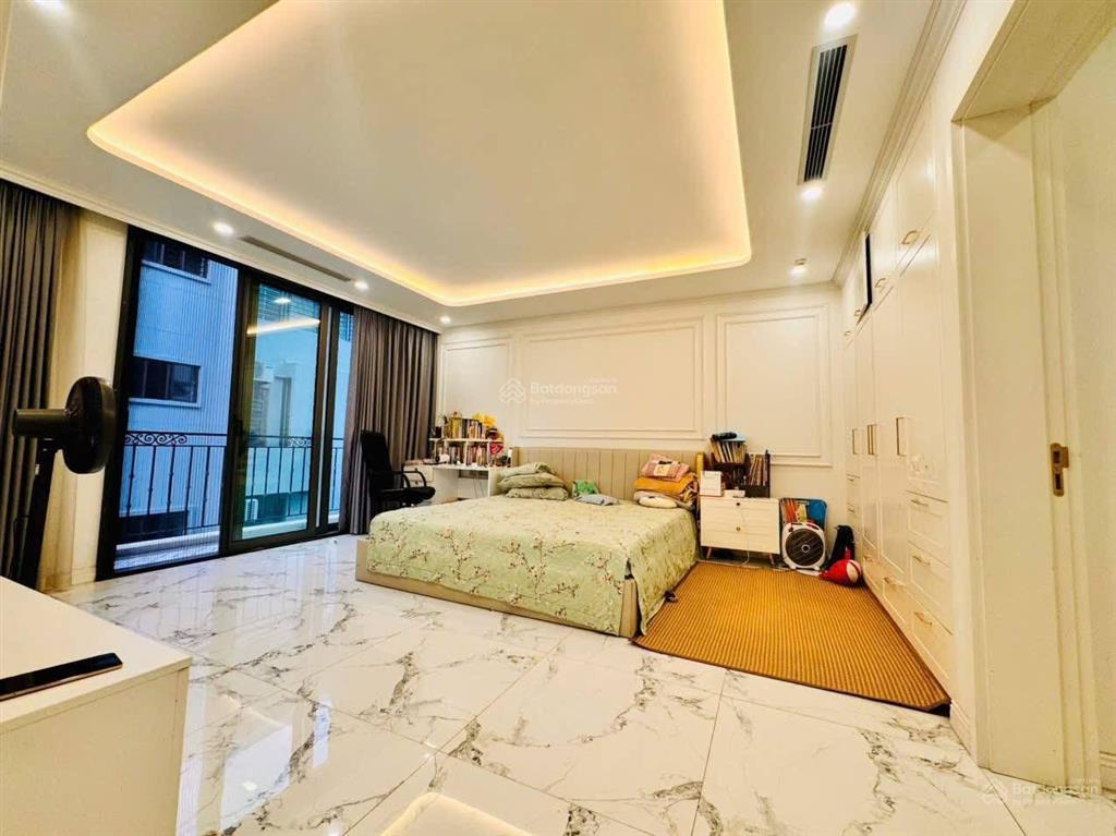 Liền kề lô góc đẹp nhất kđt văn quán hà đông chủ tặng full nội thất 80m2, 6t, mt 18m, 32 tỷ ở sướng